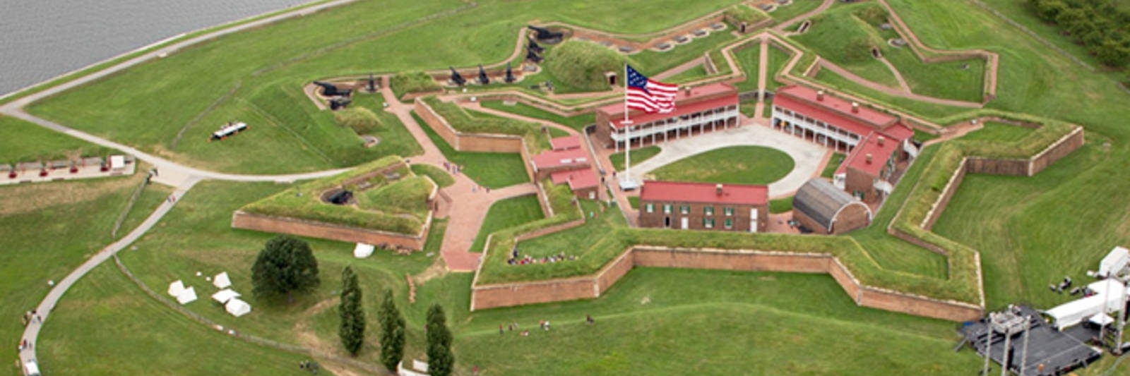 Khu di tích lịch sử và đài tưởng niệm quốc gia pháo đài McHenry (Fort McHenry National Monument & Historic Shrine)