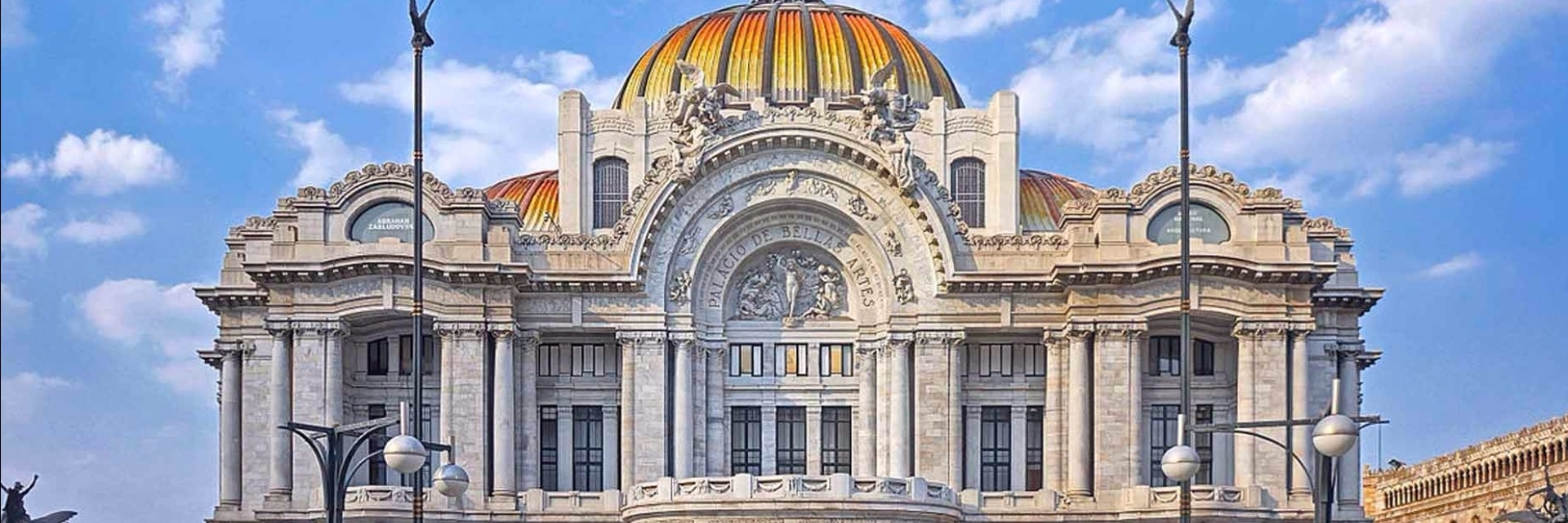 Cung điện De Bellas Artes (Palacio de Bellas Artes)
