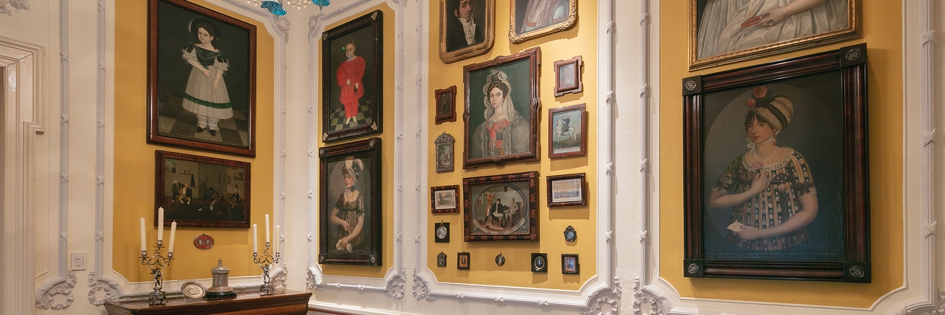 Phòng trưng bày nghệ thuật Guillermo  Tovar de Teresa(Casa Guillermo Tovar de Teresa)