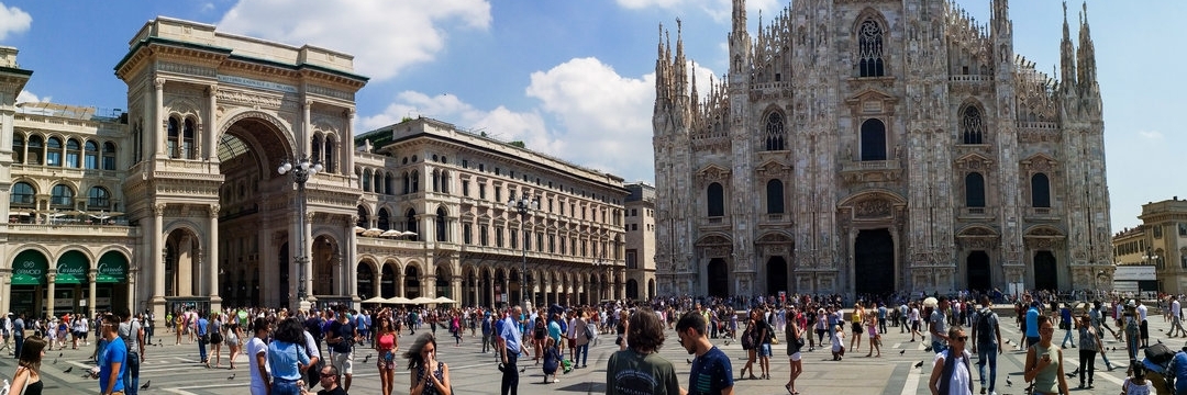 Quảng Trường Nhà Thờ Milan ( Piazza del Duomo Milano )