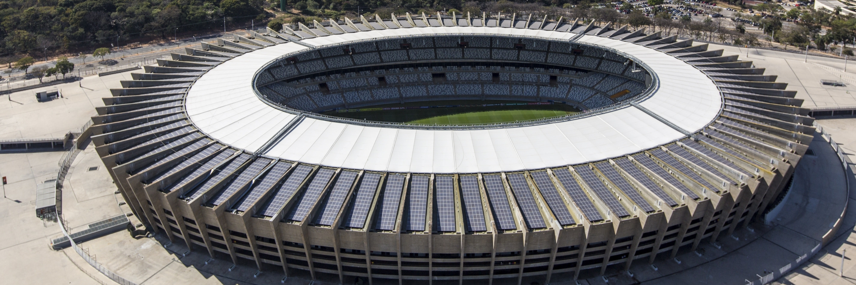 Sân vận động Mineirão và bảo tàng bóng đá Brasil (Mineirão & Museu Brasileiro do Futebol)