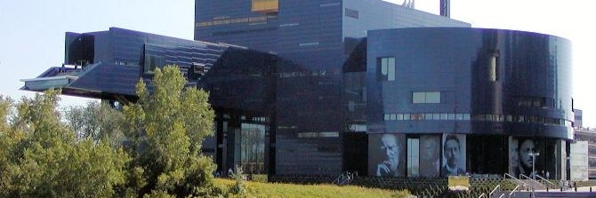 Nhà hát Guthrie (Guthrie Theater)