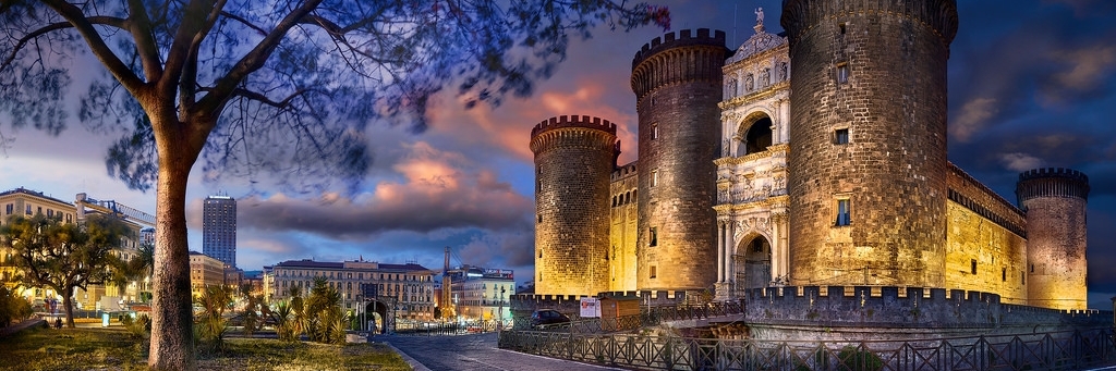Lâu đài Nuovo (Castel Nuovo)