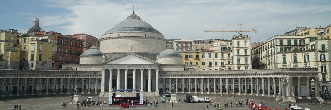 Nhà Thờ Paul Saint Francis ( Basilica di San Francesco di Paola)