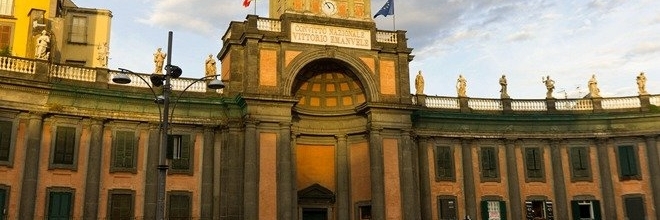 Quảng Trường Dante (Piazza Dante )