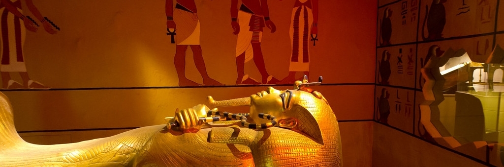 Bảo tàng Lăng mộ vua Tut (King Tuts Tomb and Museum)