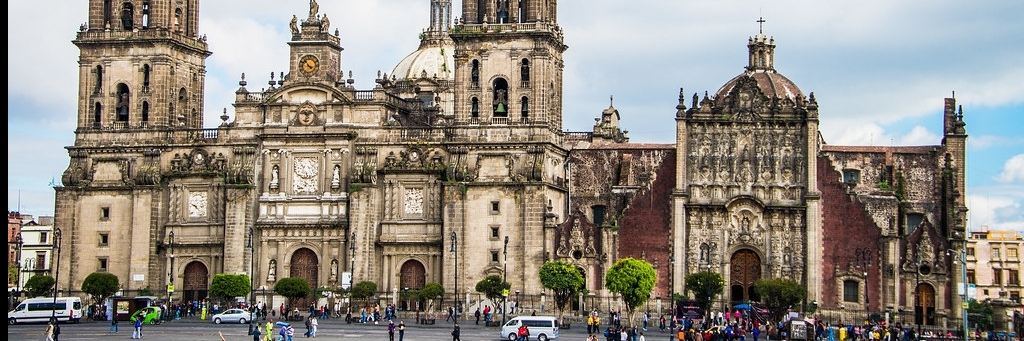 Zócalo - Quảng Trường Hiến Pháp Thành Phố Mexico(Zócalo - Mexico City Constitution Square)