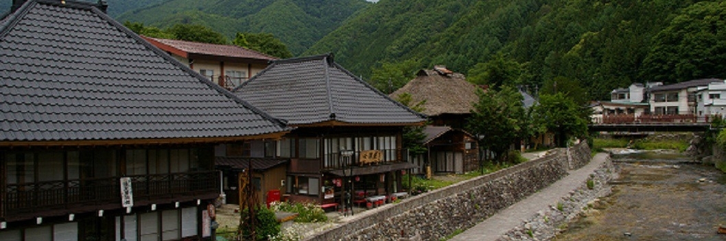 Suối nước nóng Yunishigawa (Yunishigawa Onsen)