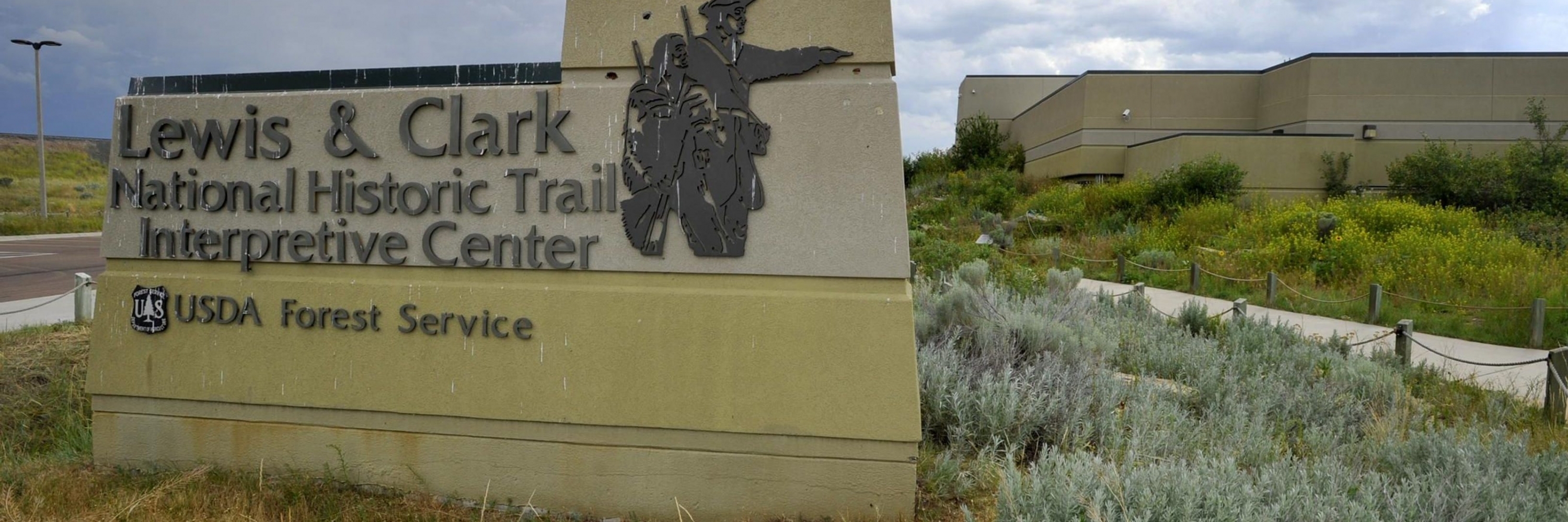 Trung Tâm Nghệ Thuật Lewis & Clark(Lewis & Clark Interpretive Center)