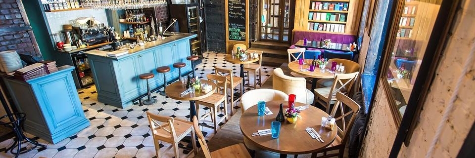 Nhà hàng - quán rượu Biblioteka