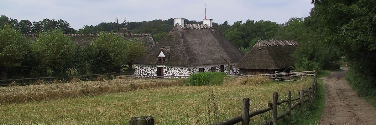 Làng Funen (The Funen Village)