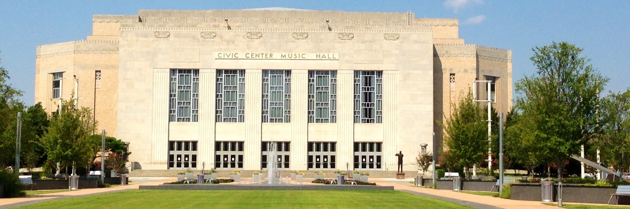 Trung tâm hòa nhạc Oklahoma (Civic Center Music Hall)