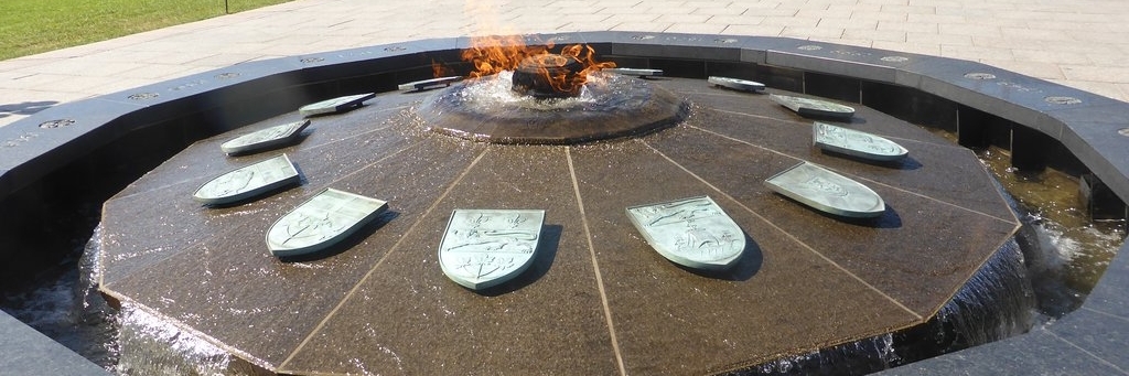 Ngọn lửa Trăm Năm ( Centennial Flame)