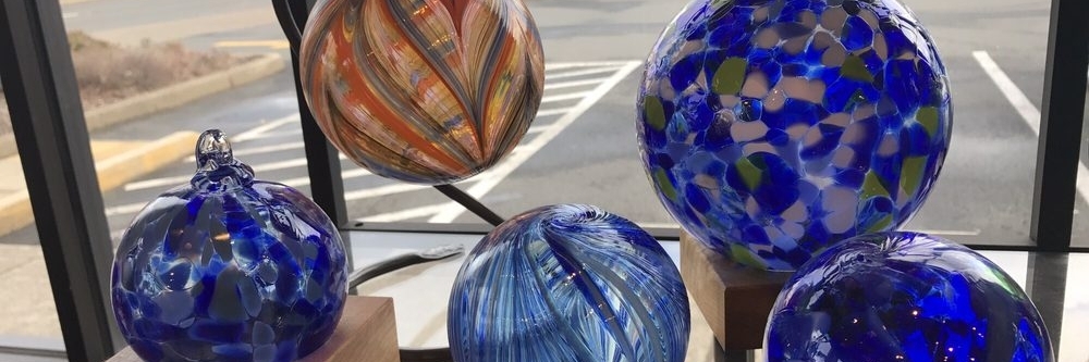 Trung tâm thủy tinh thành phố Lincoln (Lincoln City Glass Center)