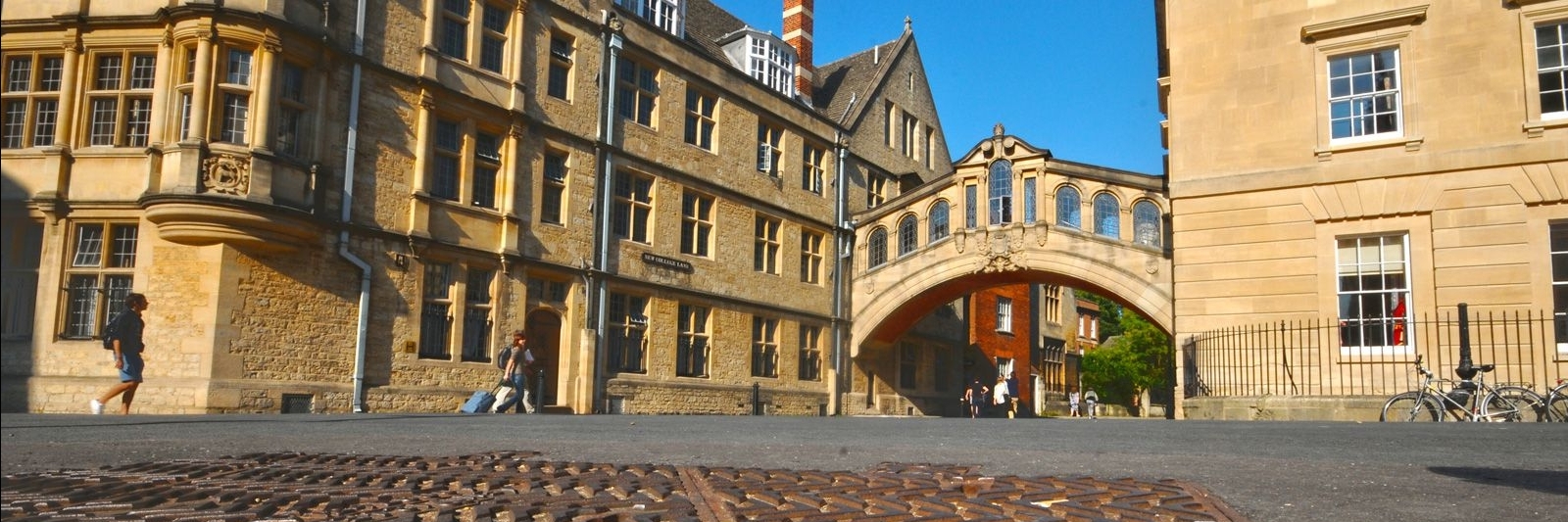 Cầu Hertford (The Hertford Bridge)