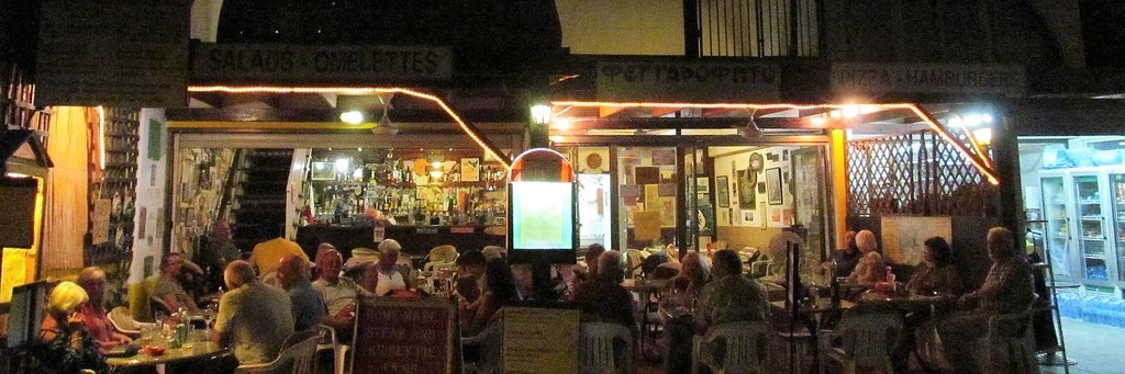 Quán bar The Moonlight