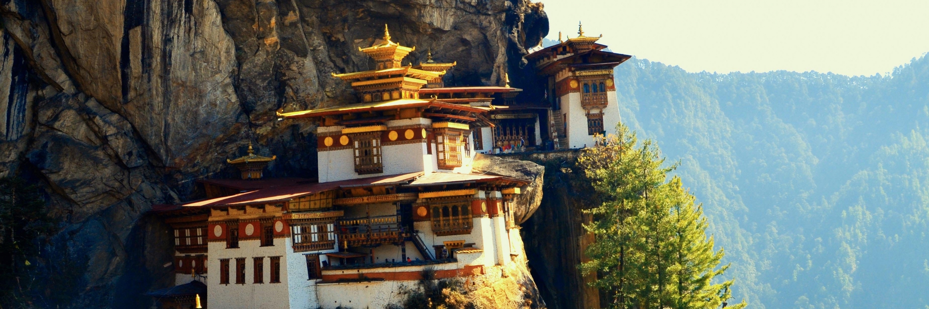 Đền Hang Hổ tại Bhutan