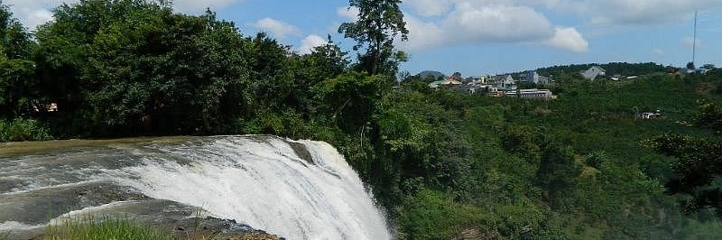 Ghềnh đá Hang Cọp (Phú Yên)
