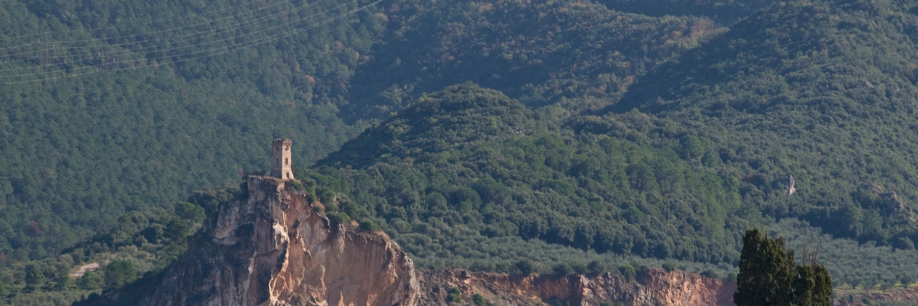 Núi Pisano (Monte Pisano)