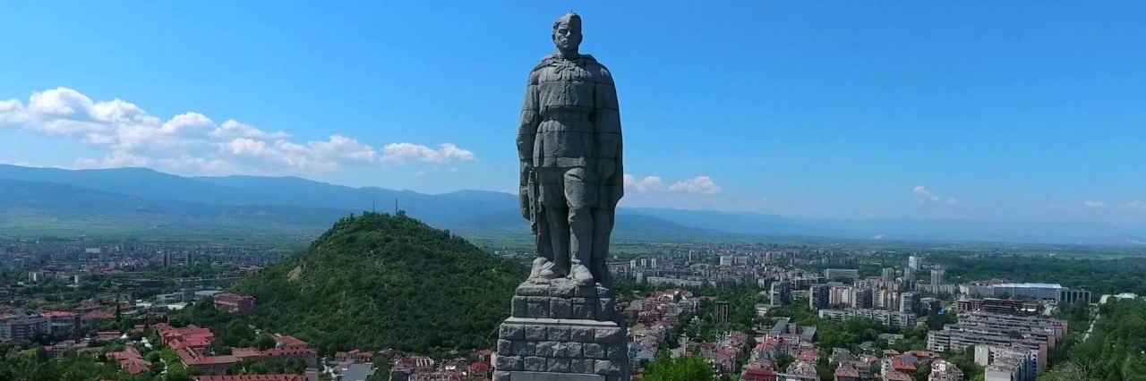 Đài tưởng niệm Alyosha (Alyosha Monument)