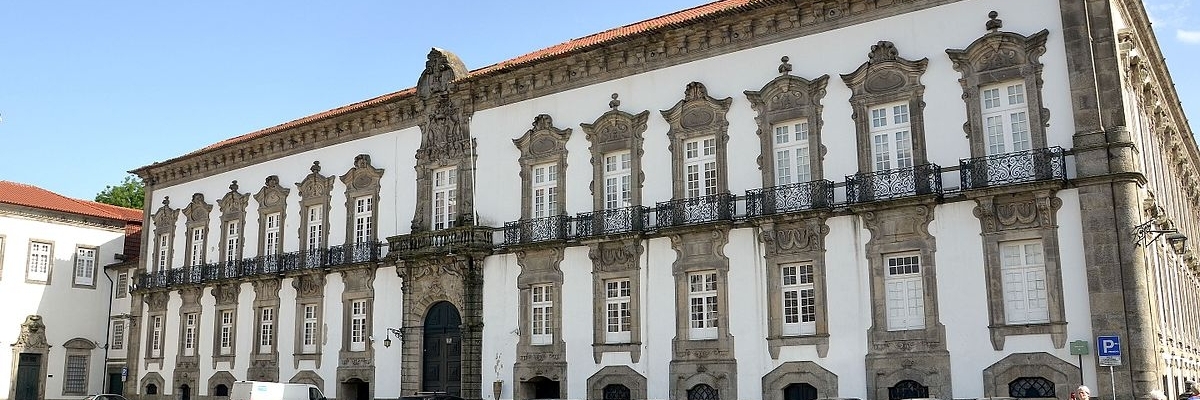 Cung điện giám mục Porto (Paço Episcopal do Porto)