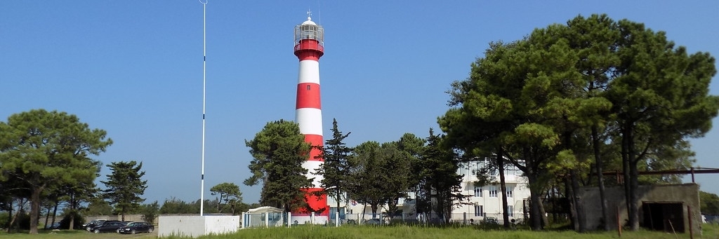 Hải đăng Poti (Poti Lighthouse)