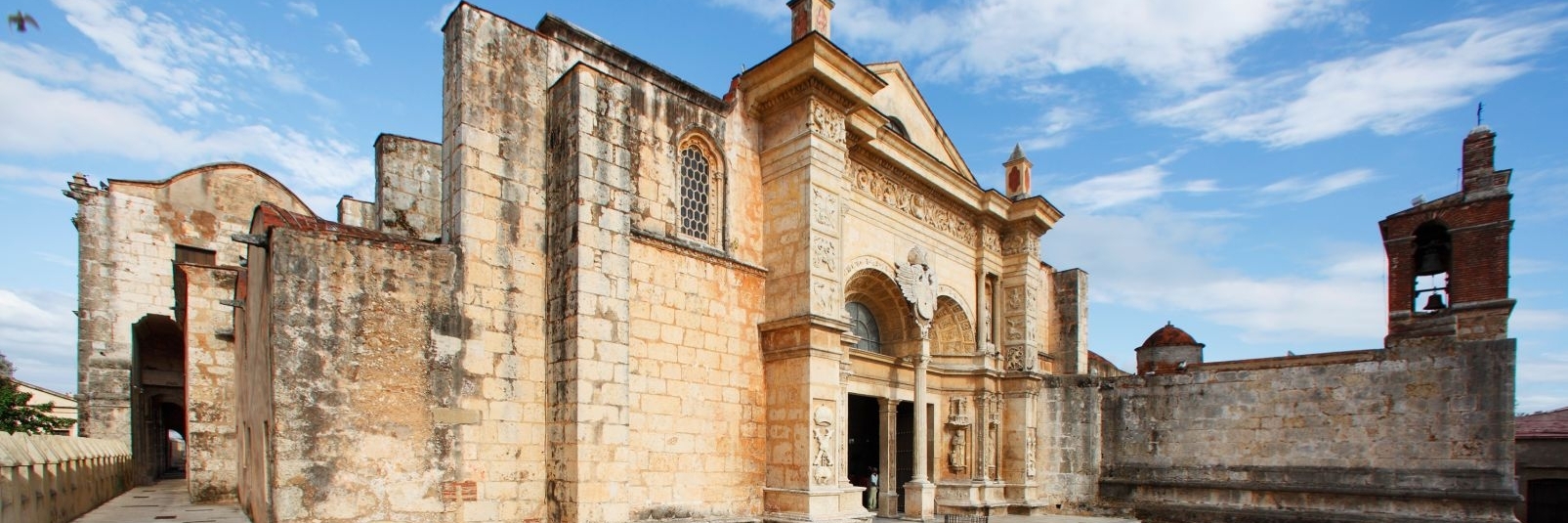 Nhà thờ Iglesia de Santo Domingo (Santo Domingo Cathedral)