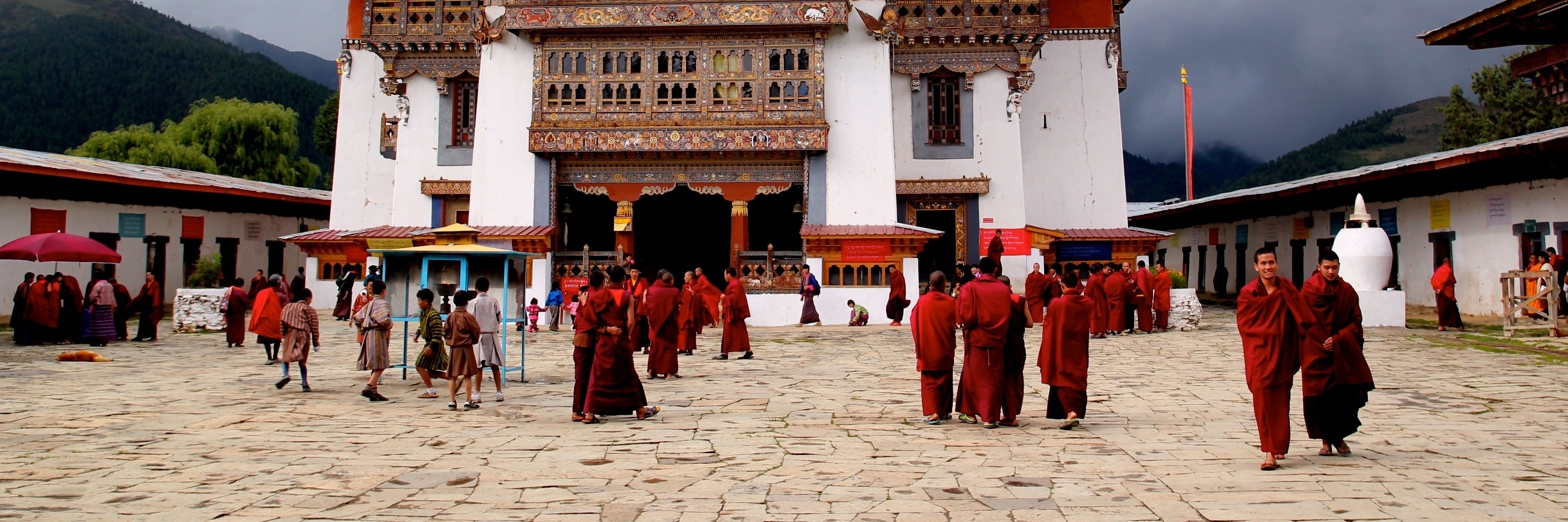 Tu viện Gangtey Goemba (Gangtey Gonpa hay Gangtey Monastery)