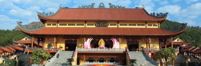 Chùa Ba Vàng