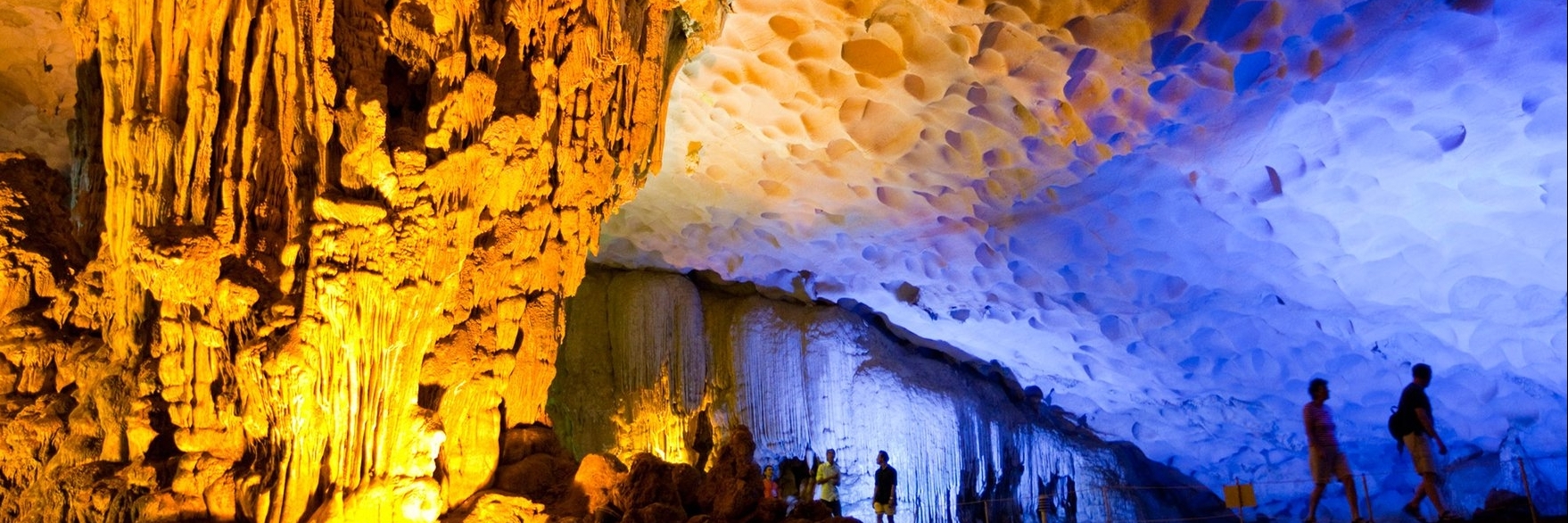 Hang Sửng Sốt (Surprise Cave) - Hạ Long