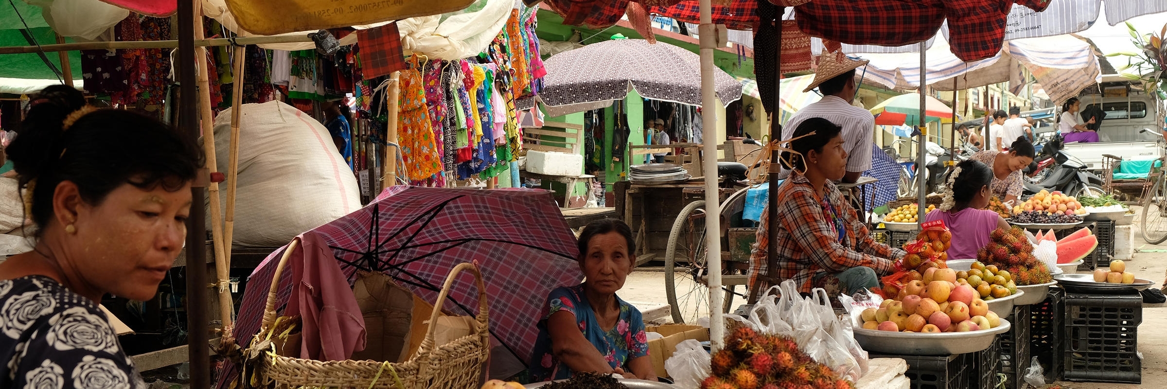Chợ trung tâm thành phố Rakhine ( Rakhine Central Market)