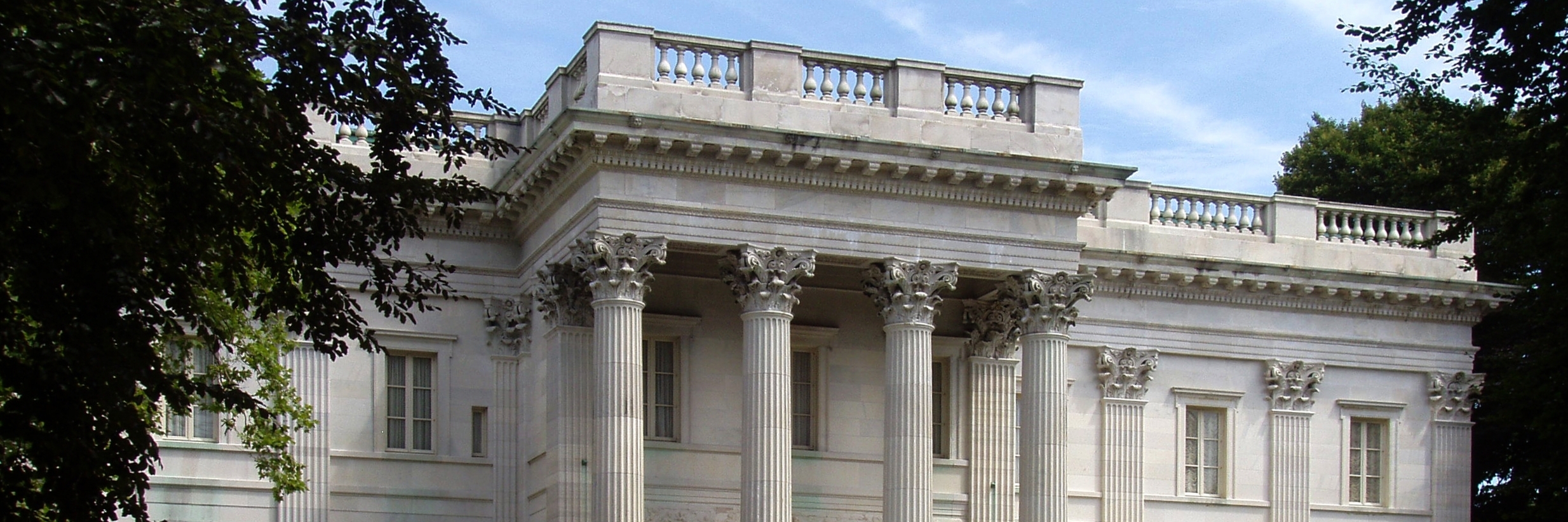 Biệt thự Marble (Marble House)