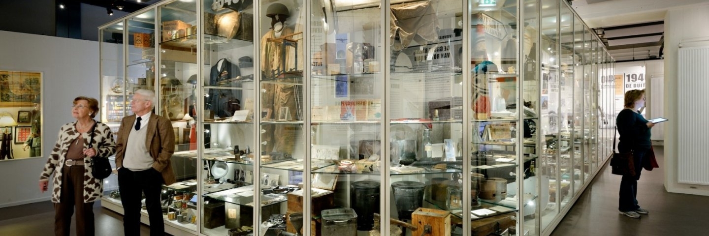 Bảo tàng Rotterdam 40-45 NU (Museum Rotterdam 40-45 NU)