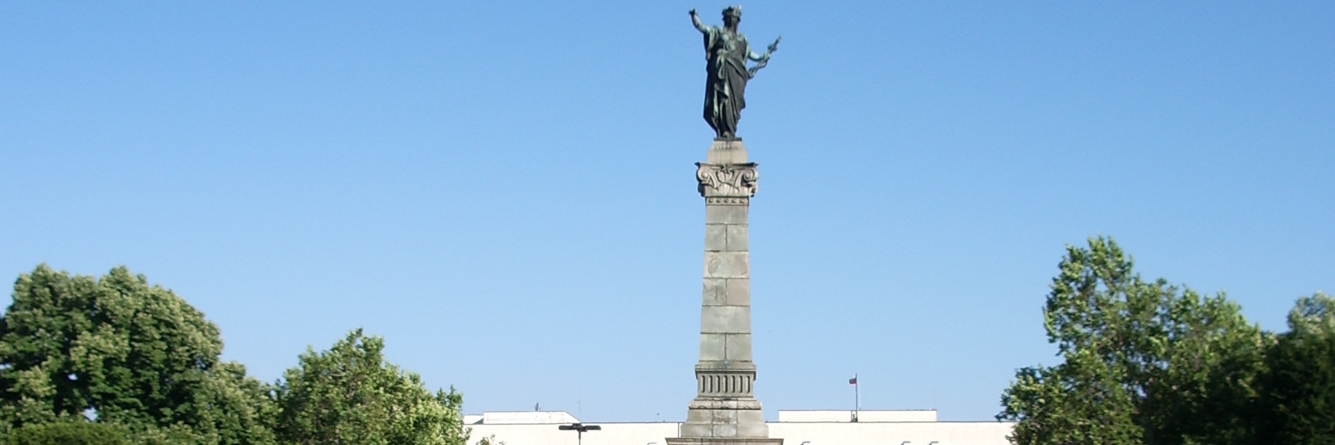 Tượng đài tự do (Monument of Liberty)