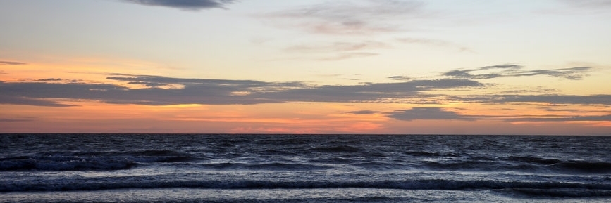 Bãi biển Tanjung Aru (Tanjung Aru Beach)