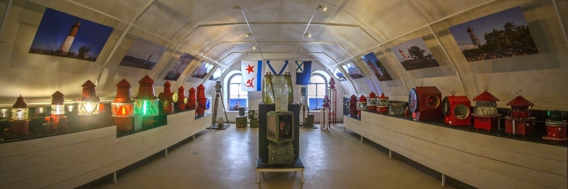 Bảo tàng dịch vụ hải đăng (Museum of Lighthouse Service)
