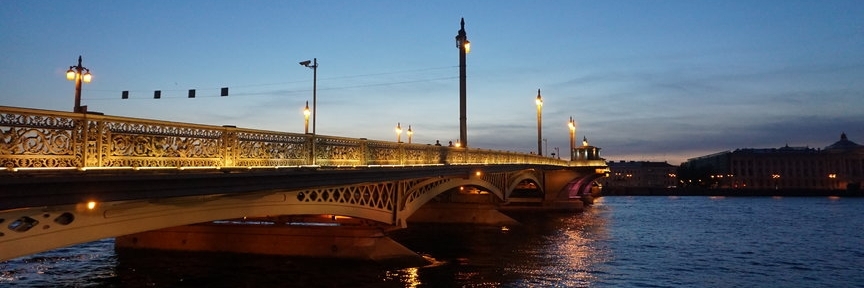 Cầu Blagoveshchensky (Blagoveshchensky Bridge)