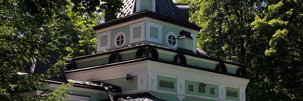 Nhà nguyện St. Xenia của St. Petersburg (Chapel of St. Xenia of St. Petersburg)