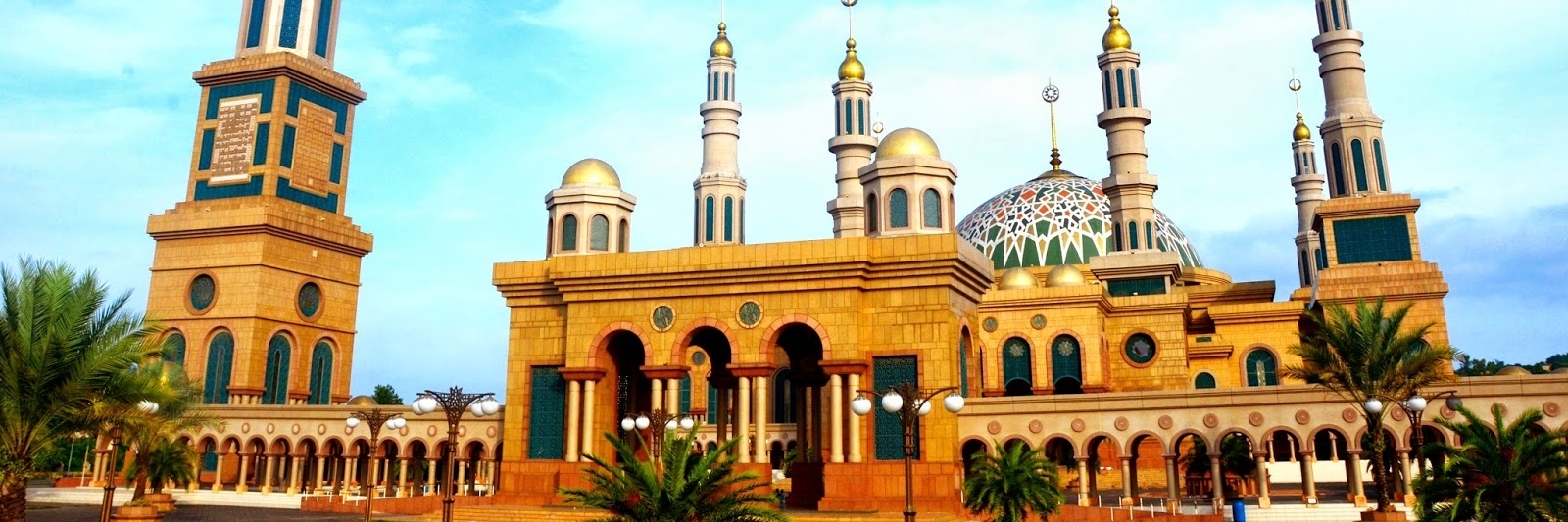 Nhà thờ Hồi giáo Samarinda (Samarinda Islamic Center Mosque)