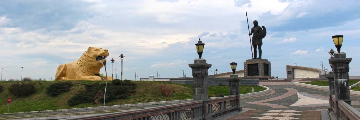 Tượng Samsun Amazon (Samsun Amazon Heykeli)