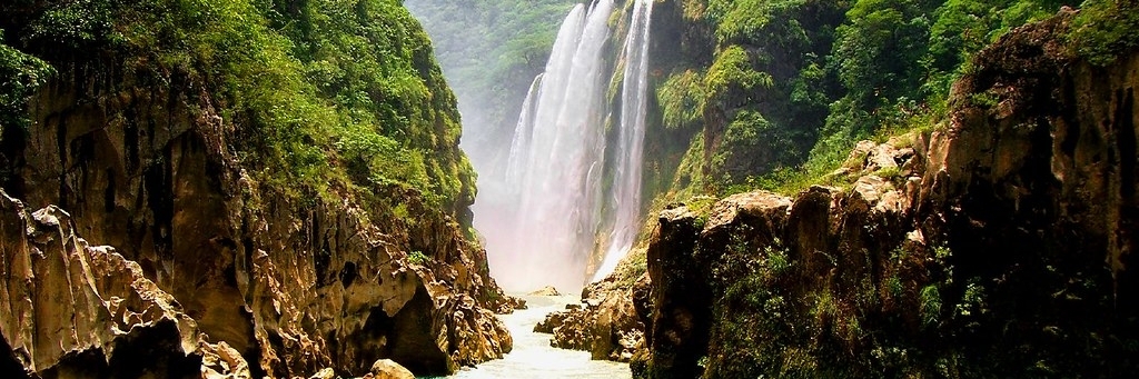 Thác Tamul (Tamul Waterfall)