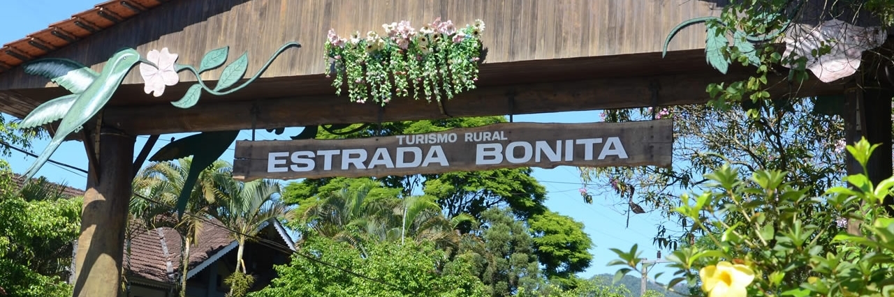Con đường xinh đẹp ở Joinville (Estrada Bonita)