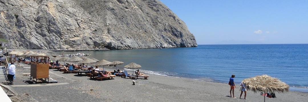 Bãi biển Perissa (Perissa Beach)