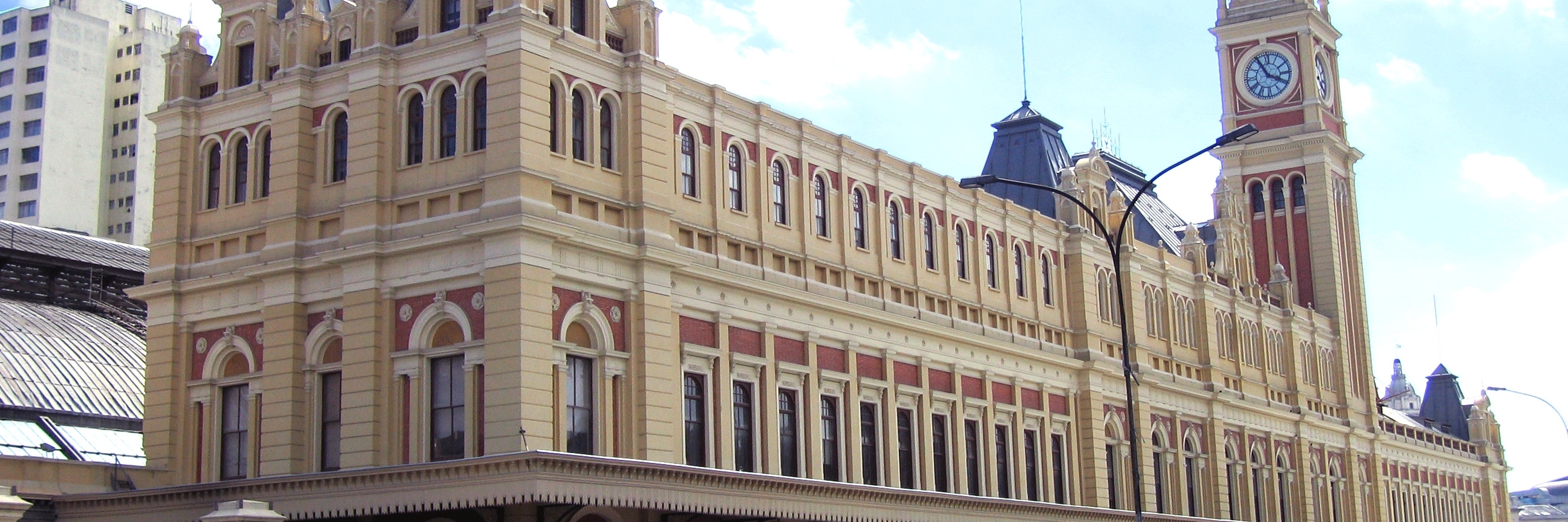 Nhà ga Luz (Estação da Luz)