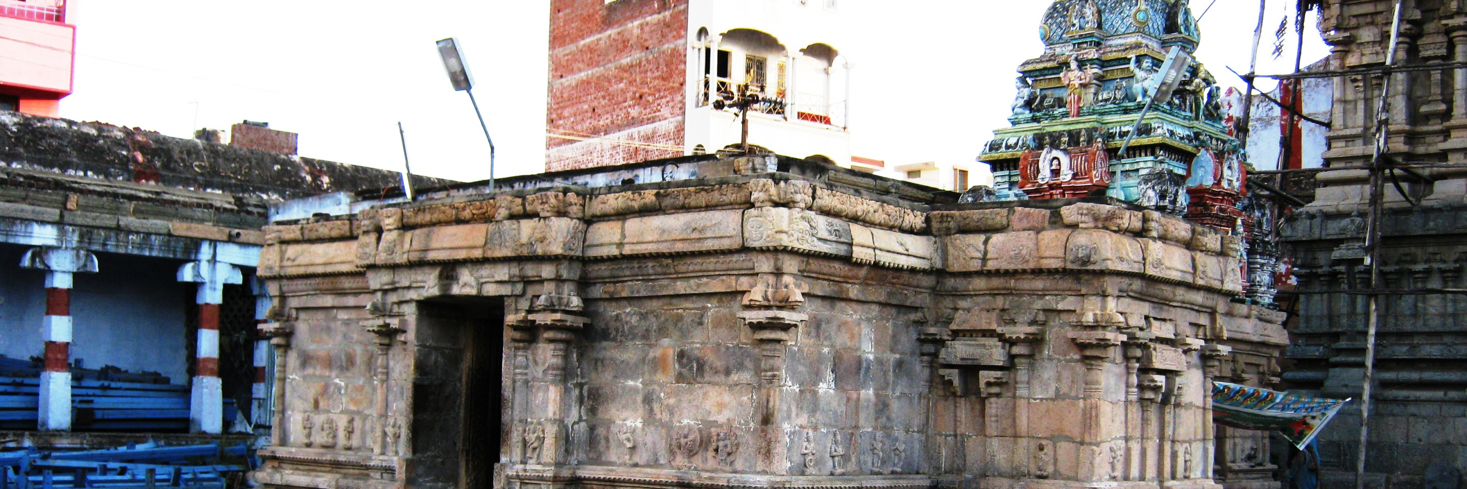 Đền Tharamangalam (Tharamangalam Temple)
