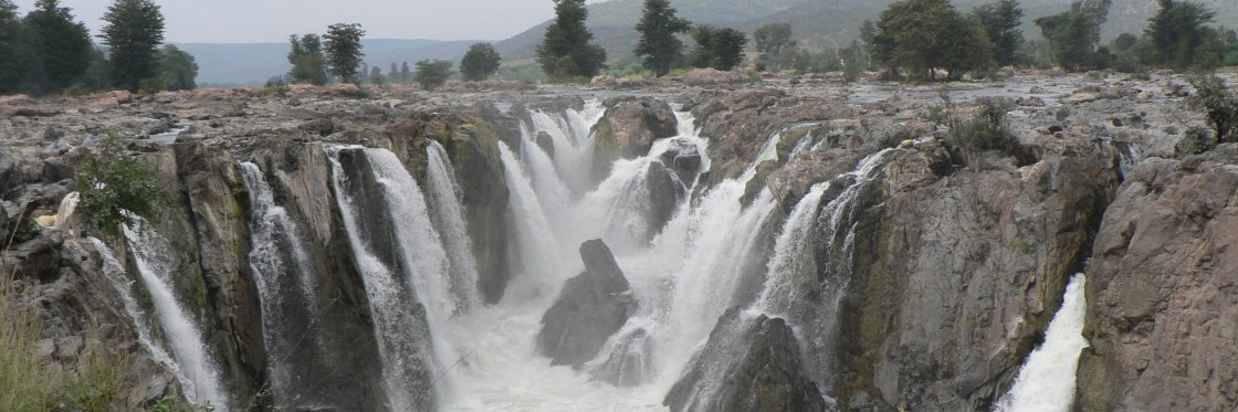 Thác Hogenakkal (Hogenakkal Waterfall)