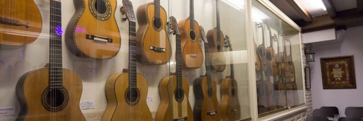 Ngôi nhà Guitar (Casa de la Guitarra)
