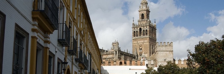 Tháp Giralda (Giralda Tower)