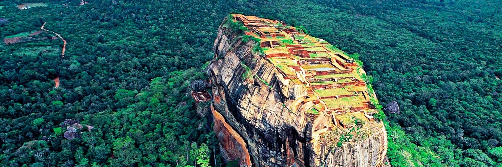 Đá sư tử Sigiriya (Sigiriya Lion Rock)