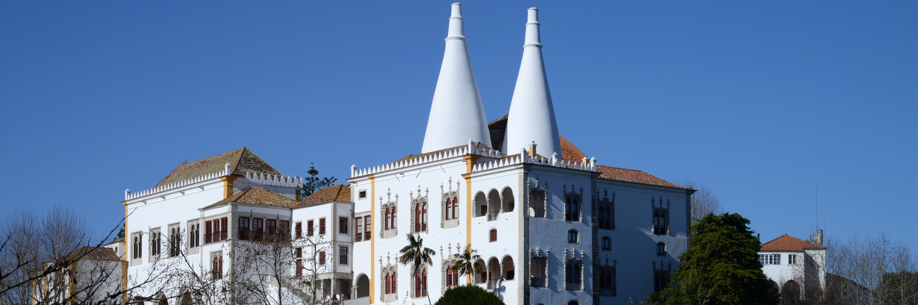 Cung điện Hoàng gia Sintra (Sintra Royal Palace)